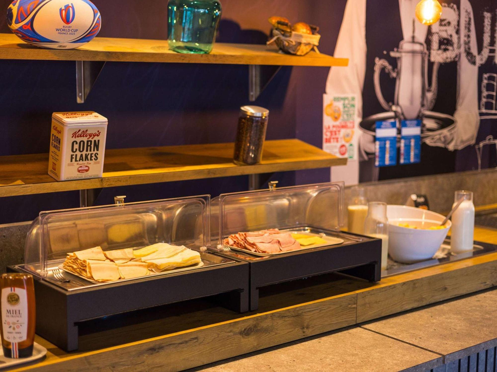 Ibis Budget Issy Les Moulineaux Paris Ouest Buitenkant foto