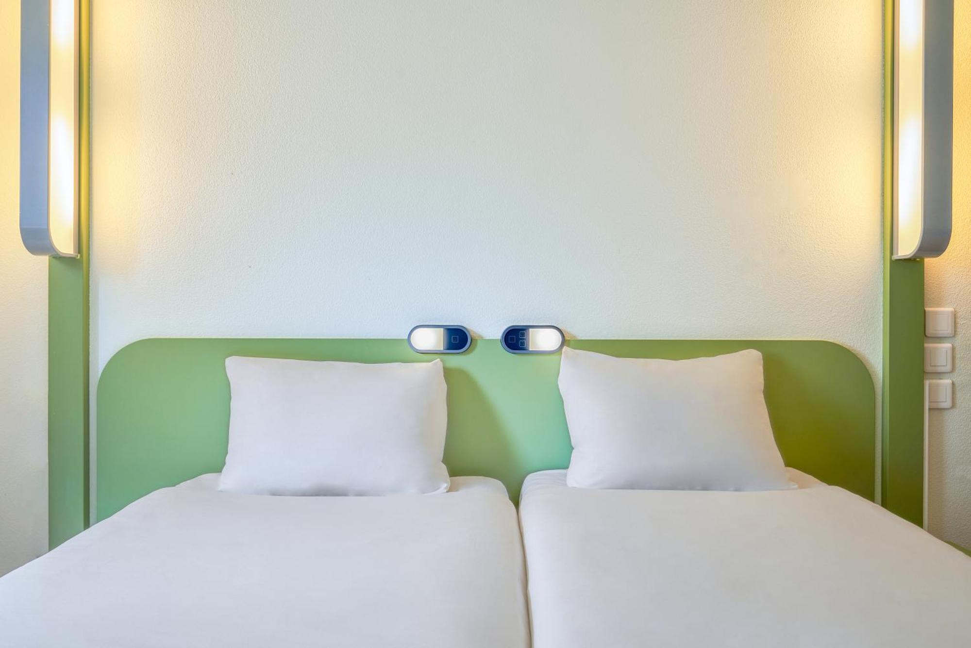 Ibis Budget Issy Les Moulineaux Paris Ouest Buitenkant foto
