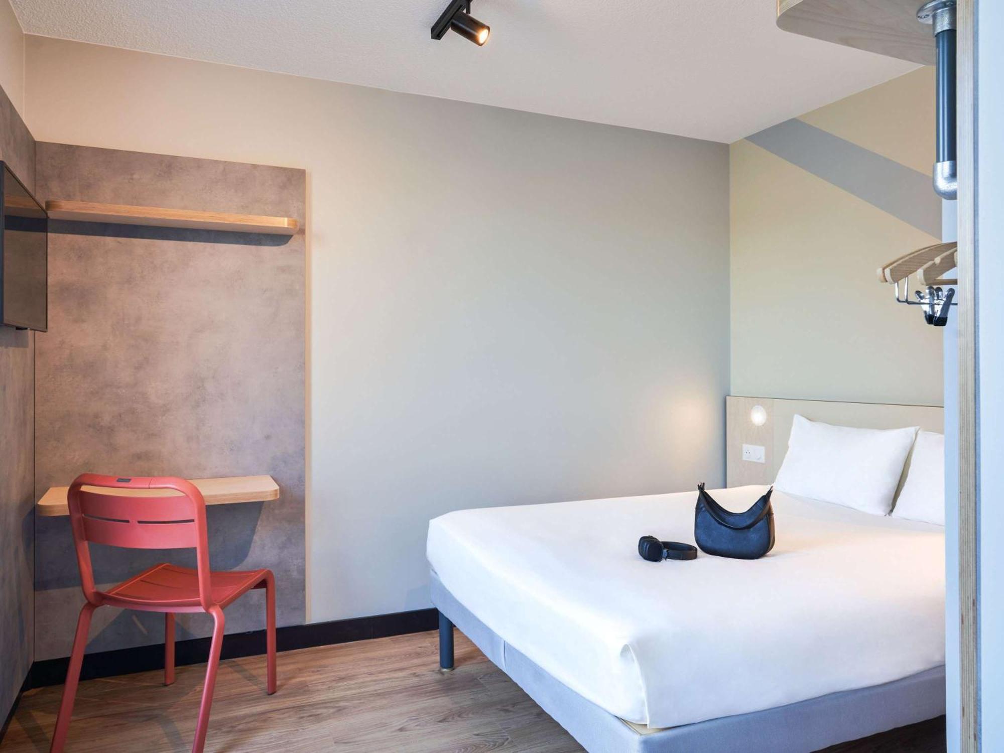 Ibis Budget Issy Les Moulineaux Paris Ouest Buitenkant foto